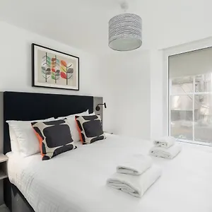 destiny-scotland-market-street-apartments.edinburghhotelsuk.org/