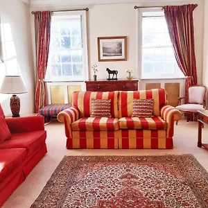 18 The Circus Apartment