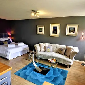Grassmarket Apartment
