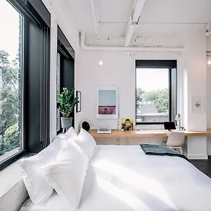 https://the-annex-hotel.niagara-fallshotels.com